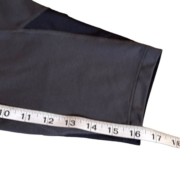 Mountain Hardwear Women Grey Black Capri Hiking Pants Sz Sm 27x16 Stretch Waist - Picture 8 of 11